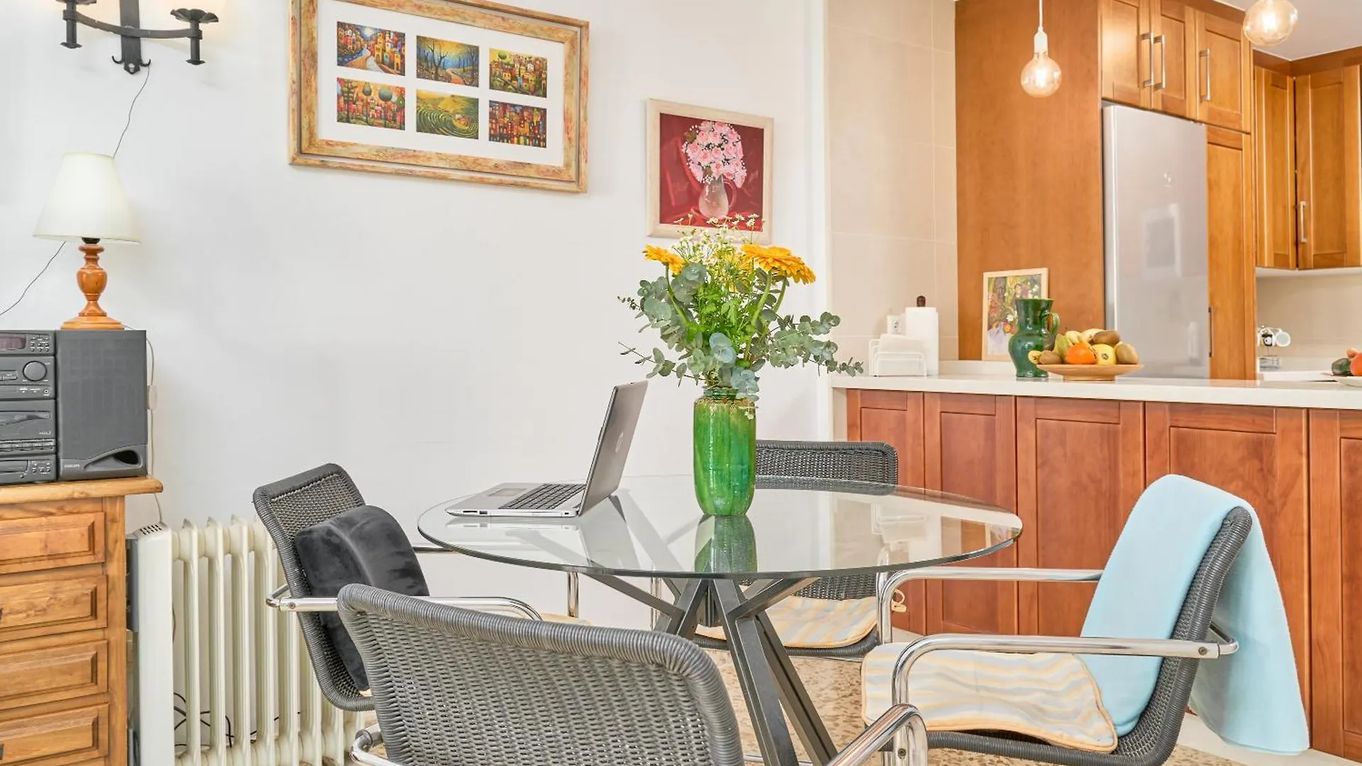 아파트 Casa Con Bellas Vistas Sobre La Bahia De 네르하