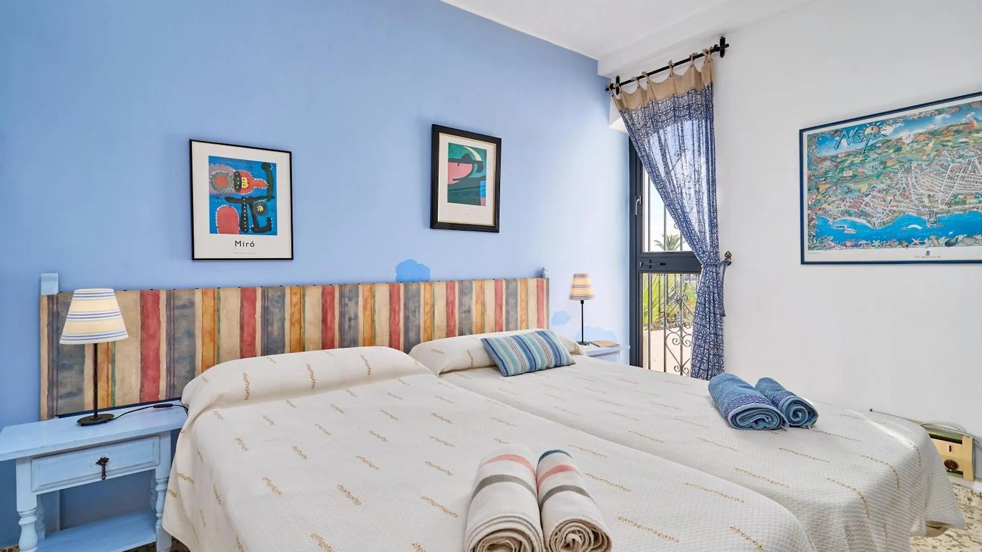 Casa Con Bellas Vistas Sobre La Bahia De 네르하 0*,  스페인
