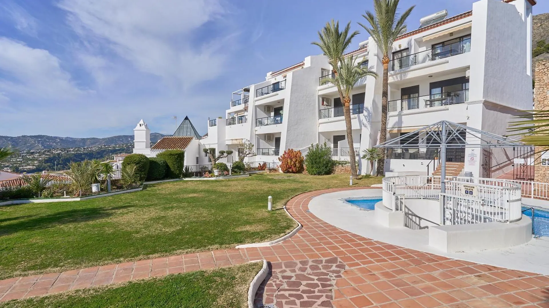 Casa Con Bellas Vistas Sobre La Bahia De 네르하 0*,  스페인